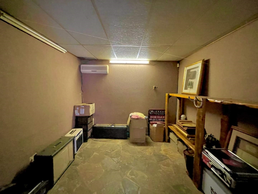 Commercial Property for Sale in Melodie North West